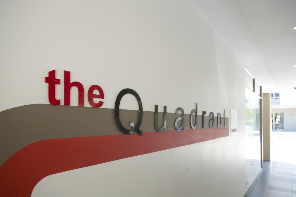 The Quadrant Apartment A406 เคปทาวน์ ภายนอก รูปภาพ